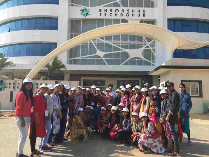 Gallery Image TARGET COMPUTERS SANSTHA